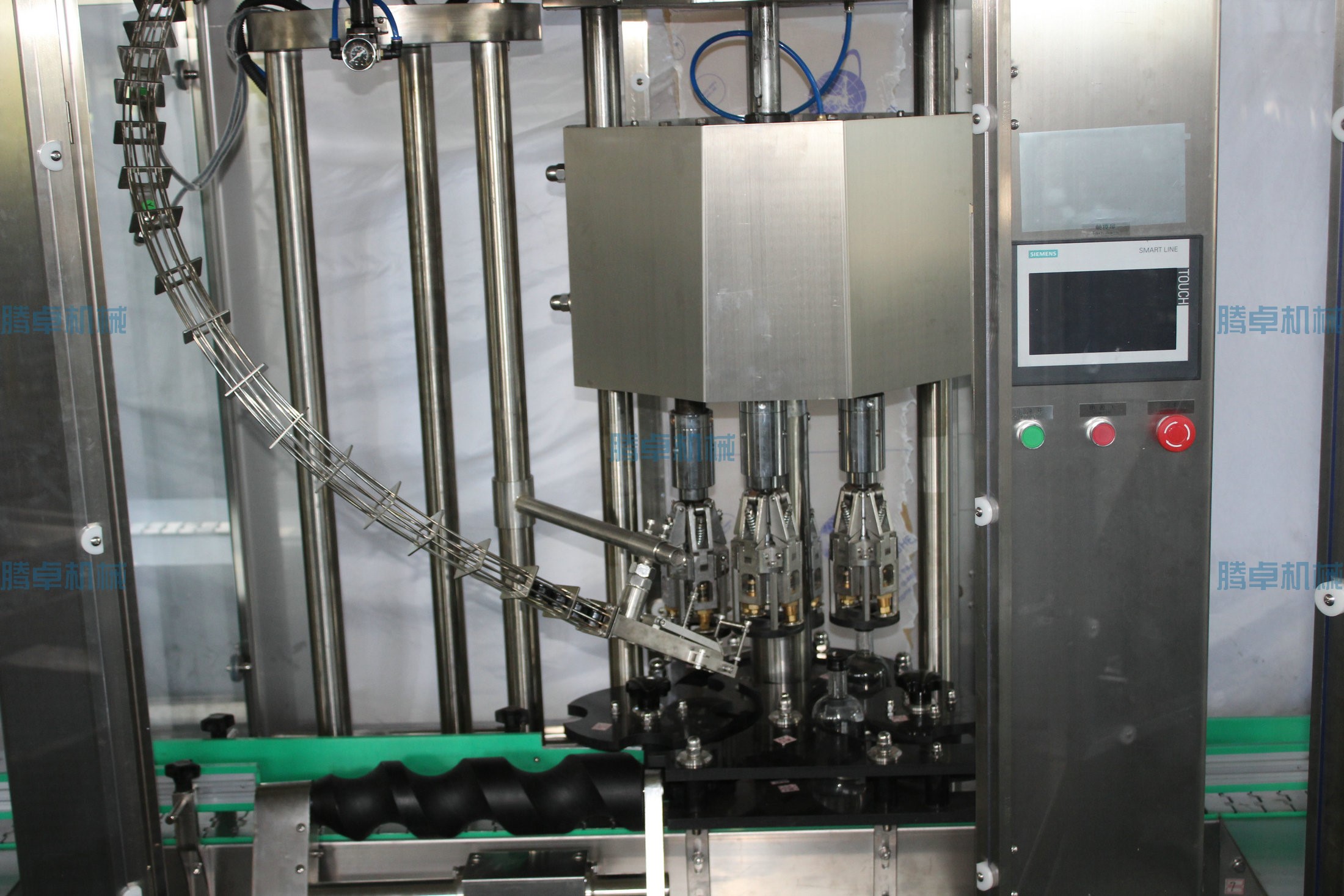 多頭回轉(zhuǎn)式旋蓋機 多頭回轉(zhuǎn)式旋蓋機